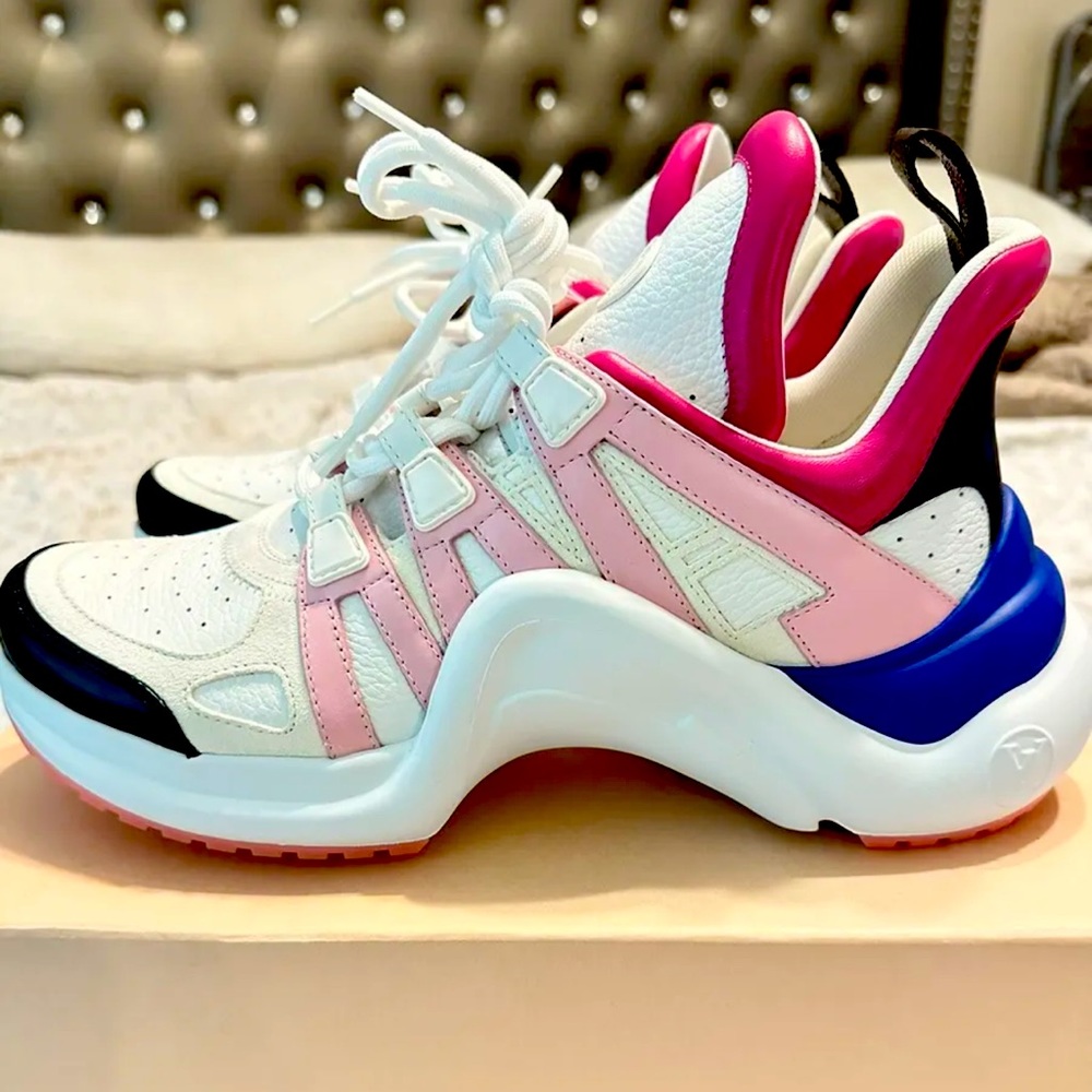 Louis Vuitton Archlight Sneakers!!! Size 9.5 😍😍😍
